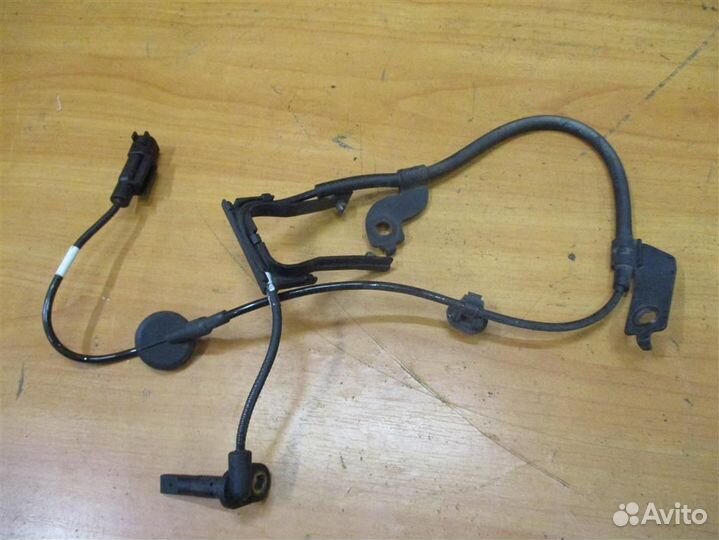 Датчик ABS передний Mitsubishi Lancer 10 (CX, CY)