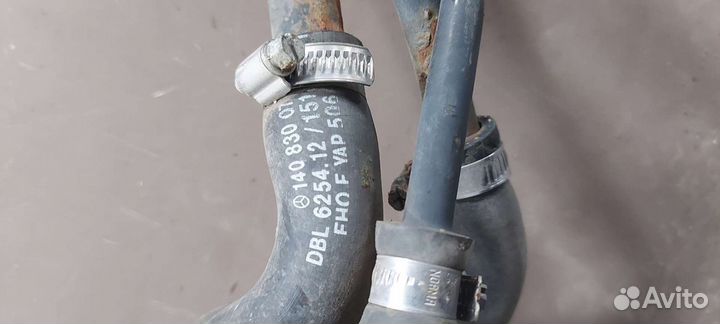 Трубки отопителя на Mercedes W140