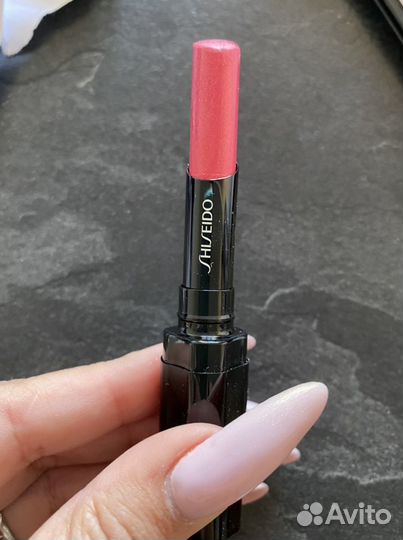 Shiseido помада