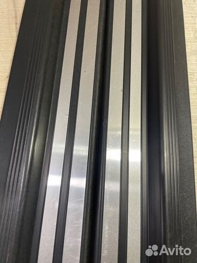 Накладка на порог салона передняя Mercedes-Benz