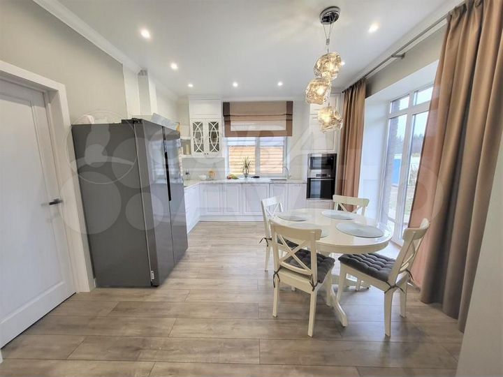 Дом 144,2 м² на участке 15 сот.