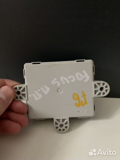 Блок комфорта правый Ford Focus 3 BV6N14B533BJ