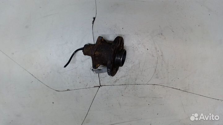 Ступица (кулак, цапфа) Volkswagen Passat 5, 2003