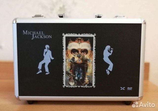 Чемодан Майкл Джексон
