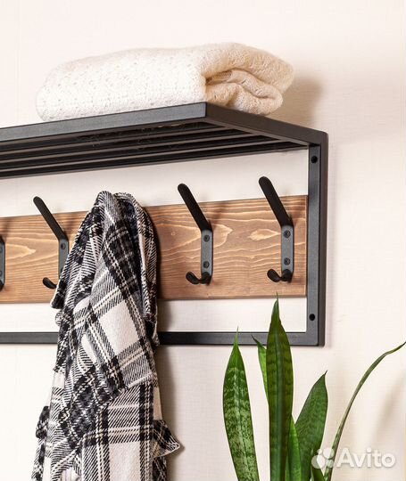 Вешалка с крючками