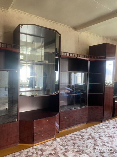 Стенка в гостиную