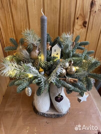 Новогодняя композиция из нобилиса валенки