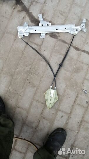 Стеклоподъемник задний Renault fluence