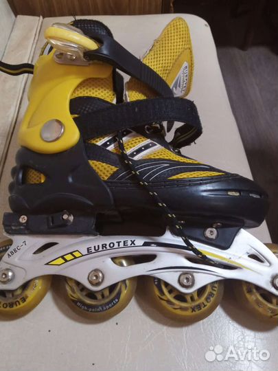 Роликовые коньки