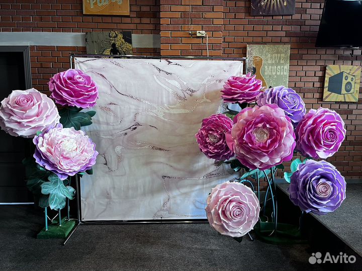 Ростовые цветы, композиция