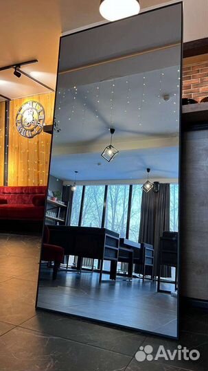 Зеркало настенное в алюминиевой раме, новое