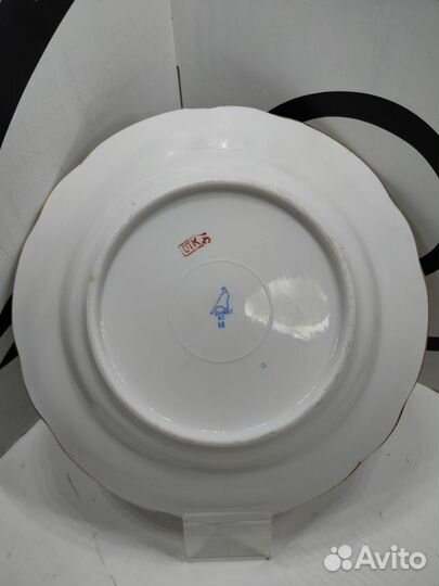 Тарелка из сервиза 