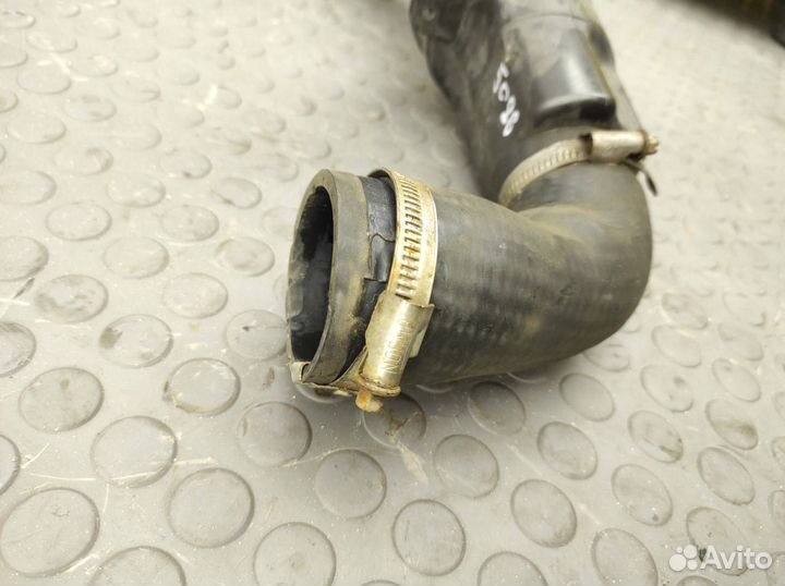 Патрубок интеркулера Mini Clubman R55 LCI N18B16A