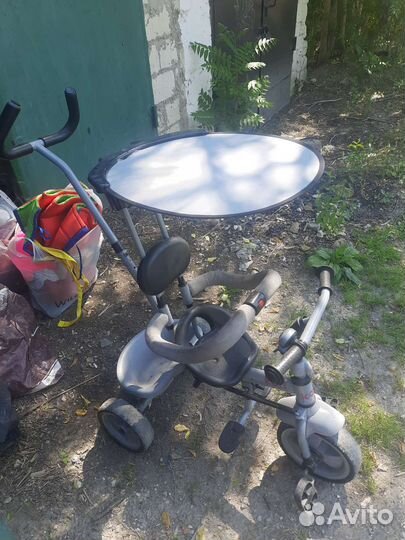 Детский велосипед с ручкой