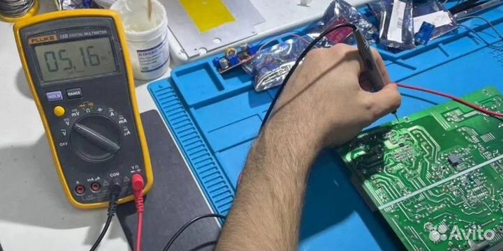 Ремонт телевизоров / Мастер по ремонту телевизоров