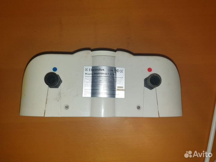 Водонагреватель проточный electrolux