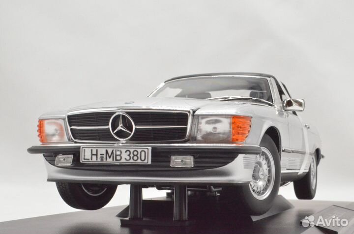 1/18, Mercedes-Benz 380 SL 1985 Silver, Norev