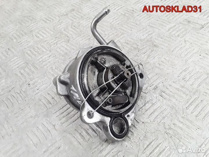 Насос вакуумный Toyota Corolla E12 293000N010