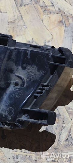 Фары на toyota carina