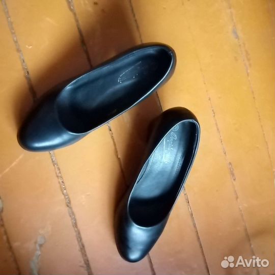 Туфли на каблуке