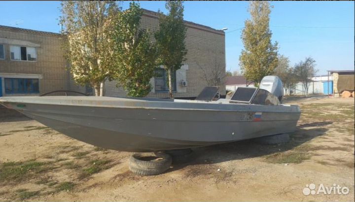 Алюминиевая лодка с мотором
