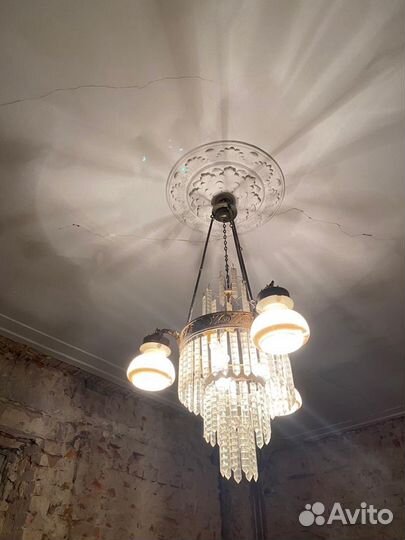 Антикварная люстра хрусталь,бронза