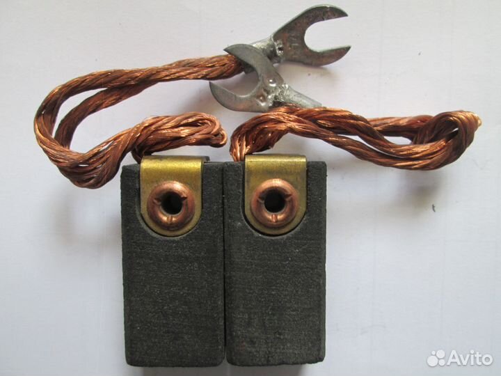 Щетки угольные 4х6х15