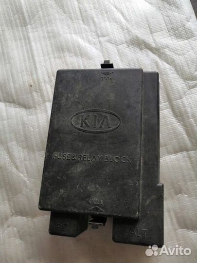 Крышка блока предохранителей Kia Cerato LD G4ED