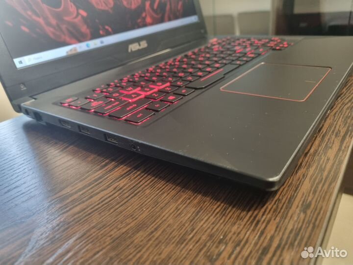Игровой asus FX503VM (I5 / 8GB / GTX 1060 6GB)