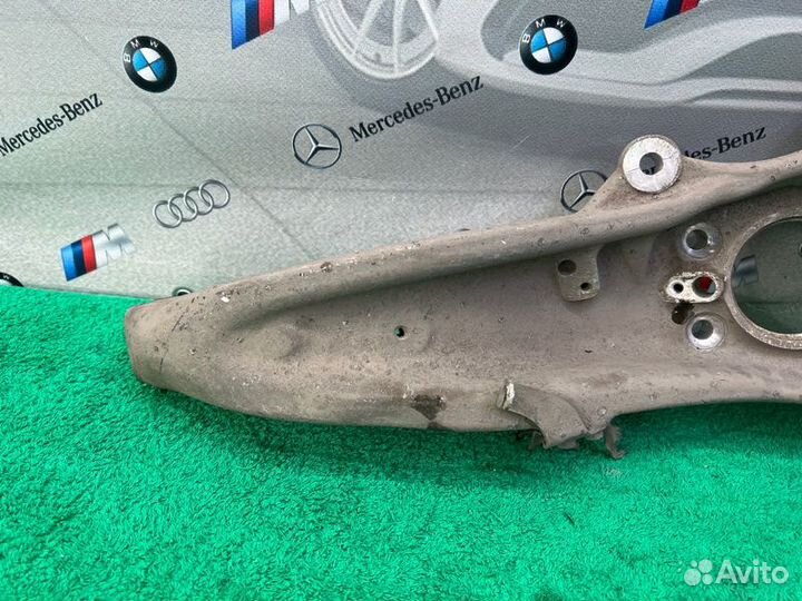 Кулак поворотный передний правый Bmw 5 G30 B47D20A