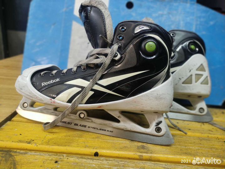 Коньки хоккейные вратарские