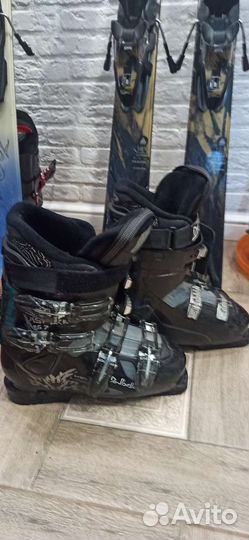 Комплект горнолыжного снаряжения