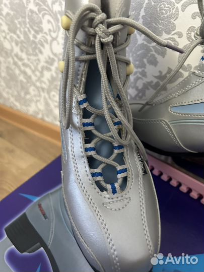 Коньки фигурные