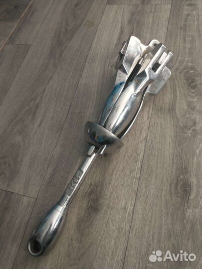 Якорь для лодки