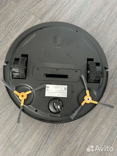 Робот пылесос