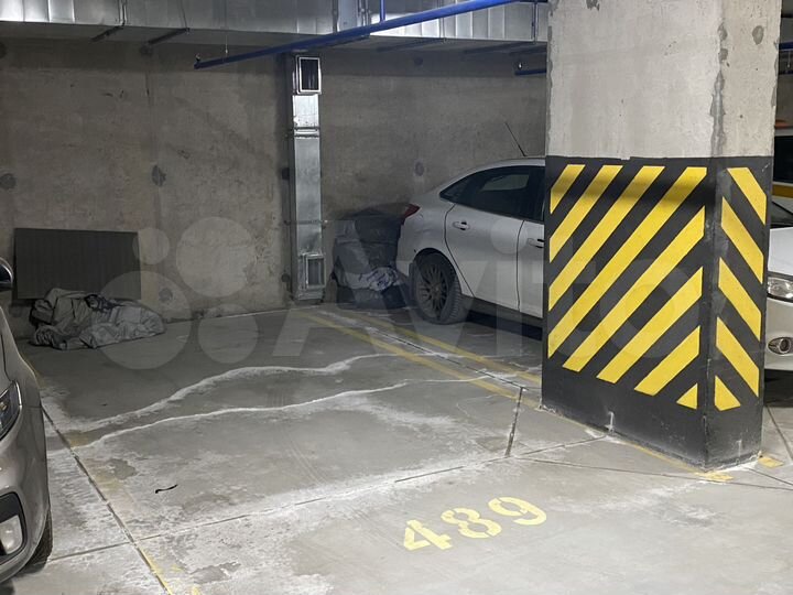 Машиноместо, 14 м²