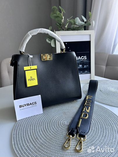 Сумка Fendi новая с питоном