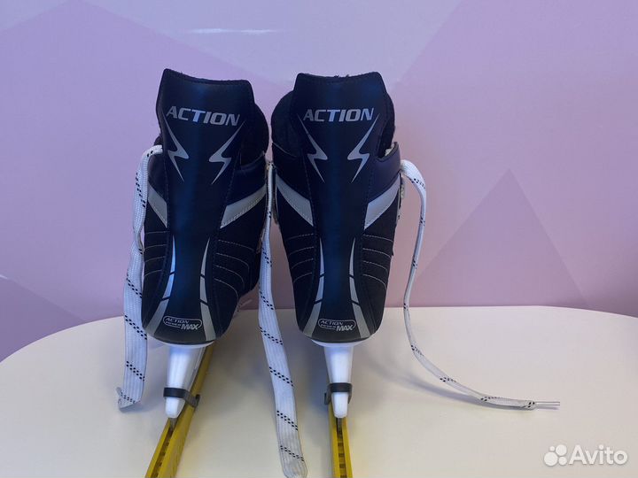 Коньки хоккейные