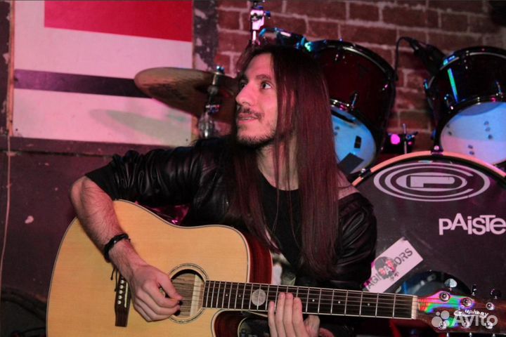 Онлайн и оффлайн уроки игры на Гитаре или Укулеле