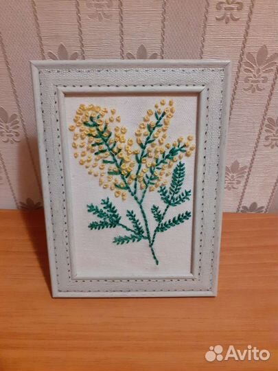 Картинка вышитая