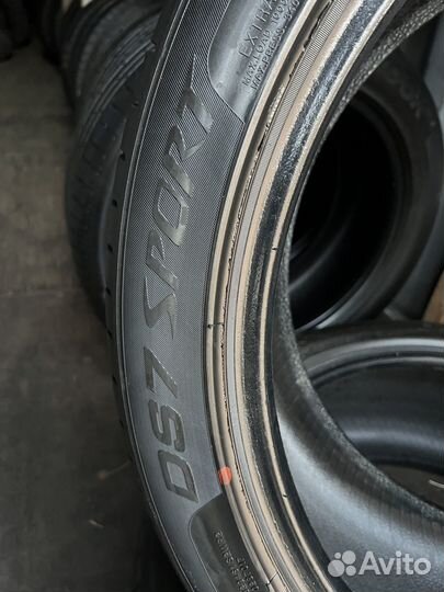 Delinte DS7 Sport 275/40 R22 108Y