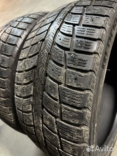 Blacklion Winter Tamer W507 245/40 R18