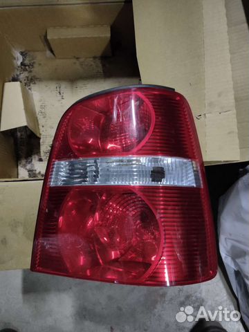 Фонарь правый Touran новый