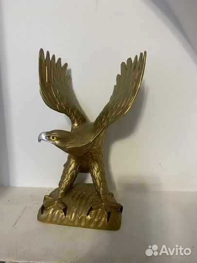 Статуэтка орла