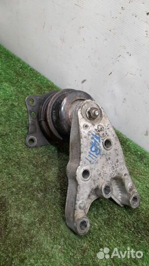 Опора (подушка) двигателя Skoda Fabia 2 рест. 1.2