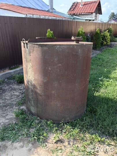 Емкость металлическая