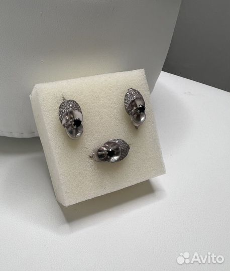 Серебряные серьги с кольцом