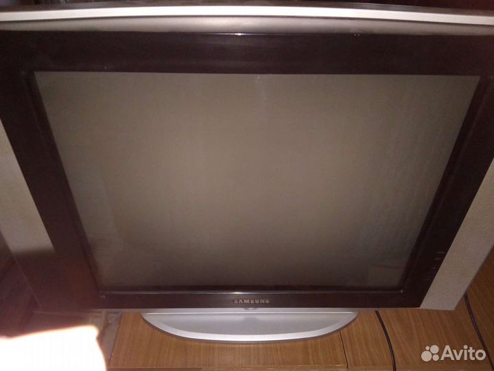 Телевизор б/у