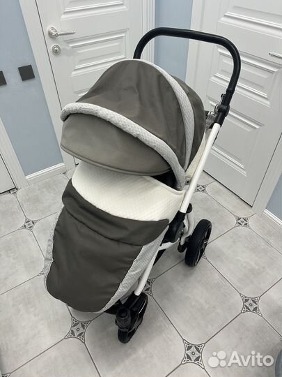 Коляска 3 в 1 Esspero Newborn Lux