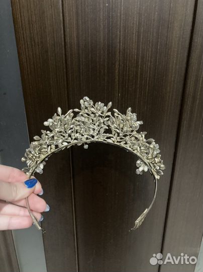 Диадема, корона